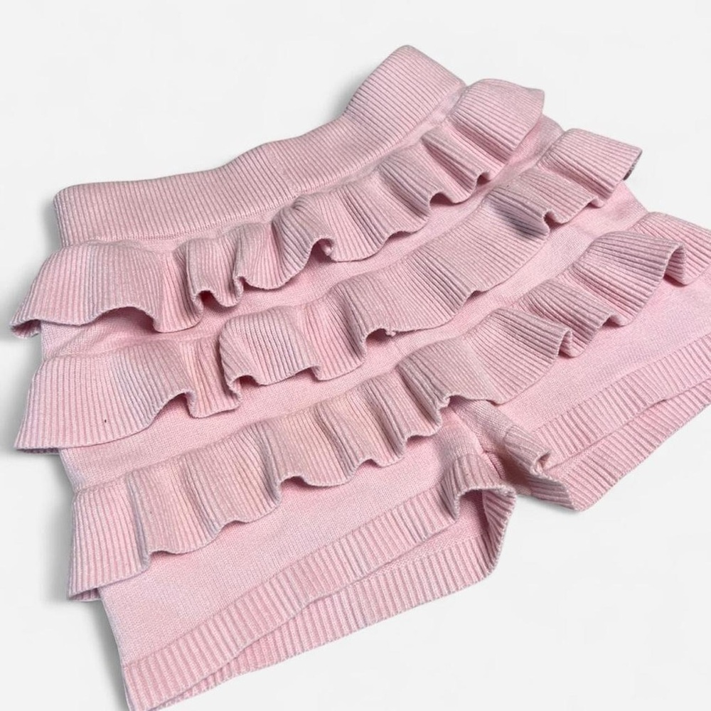 Faded Roses Baby Pink Ruffle Knit Shorts 🌸 - Picture 4 of 4